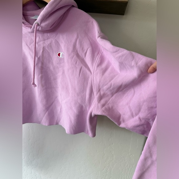 Champion|Light Pink cropped hoodie sweater,small logo•••Size LARGE, athleisure - Picture 4 of 13
